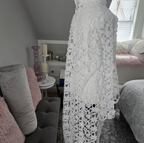 Top - Picture 2 of 4